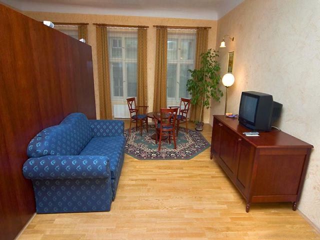 Hotel U Suteru Praga Esterno foto