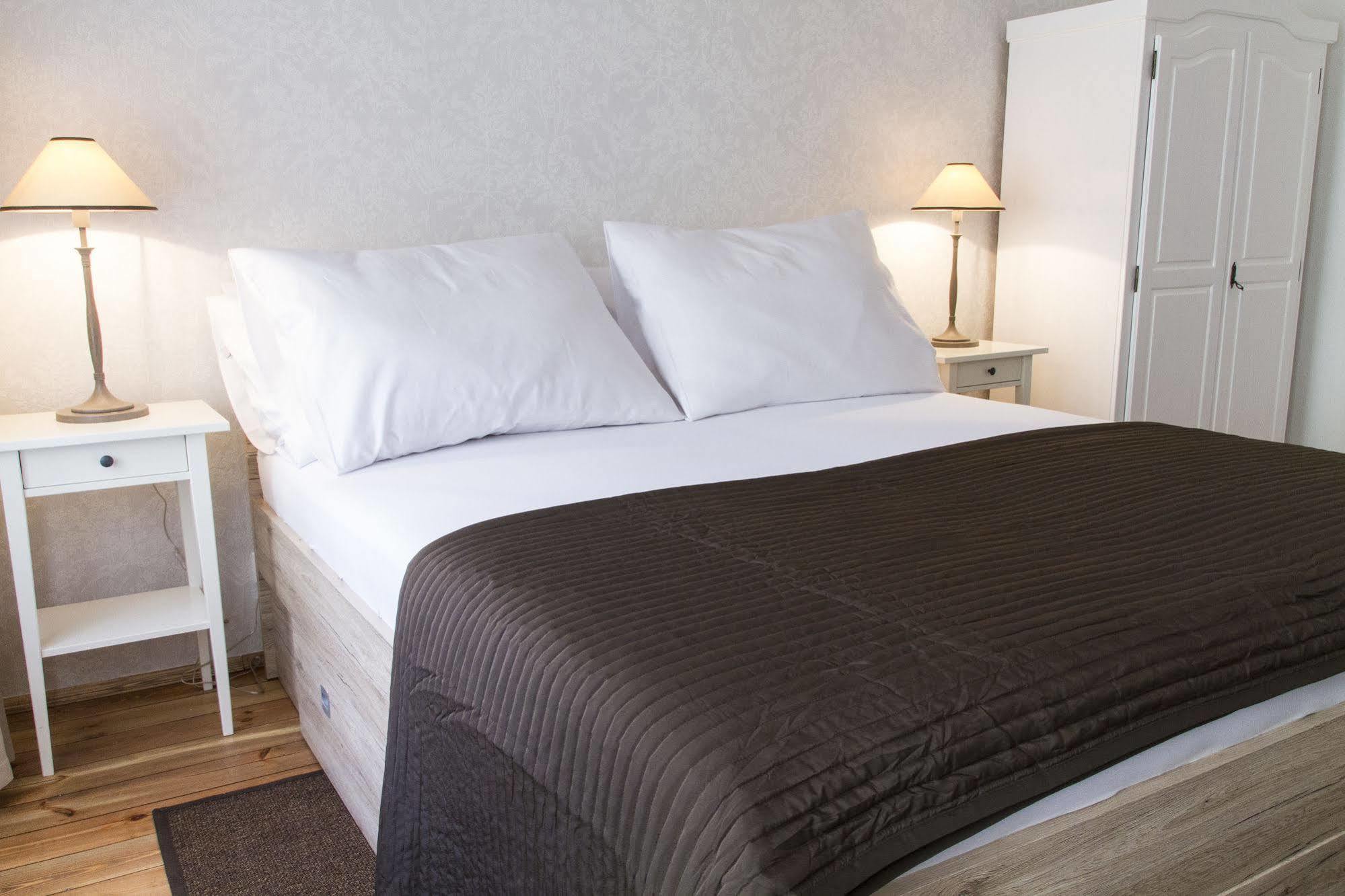 Hotel U Suteru Praga Esterno foto